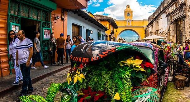 610х320 Festival-de-las-Rosas-en-Antigua-Guatemala